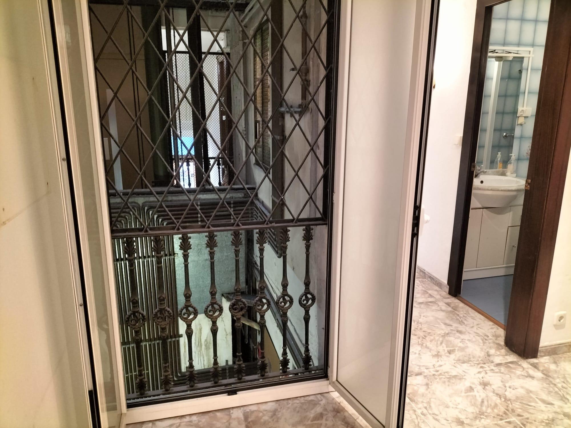 Imagen 17 Piso en venta en Barcelona / Consell de Cent 