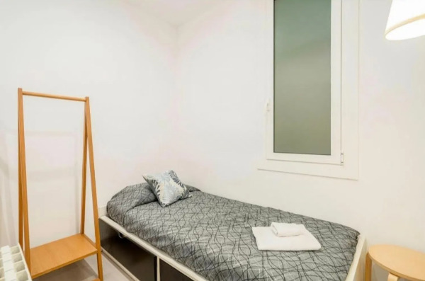 Imagen 9 Inmueble 295142 - Piso en venta en Barcelona / Frente a la Basílica de la Sagrada Familia.