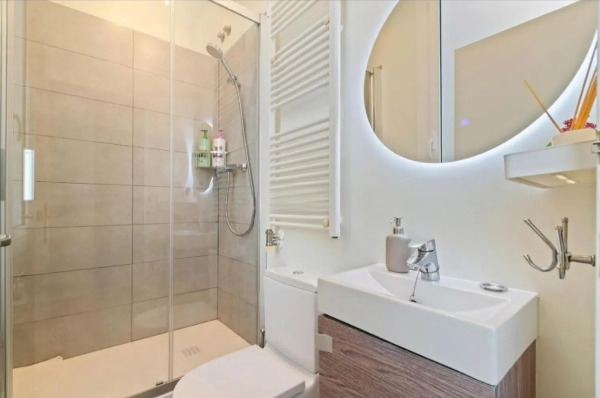 Imagen 4 Piso en venta en Barcelona / Frente a la Basílica de la Sagrada Familia.