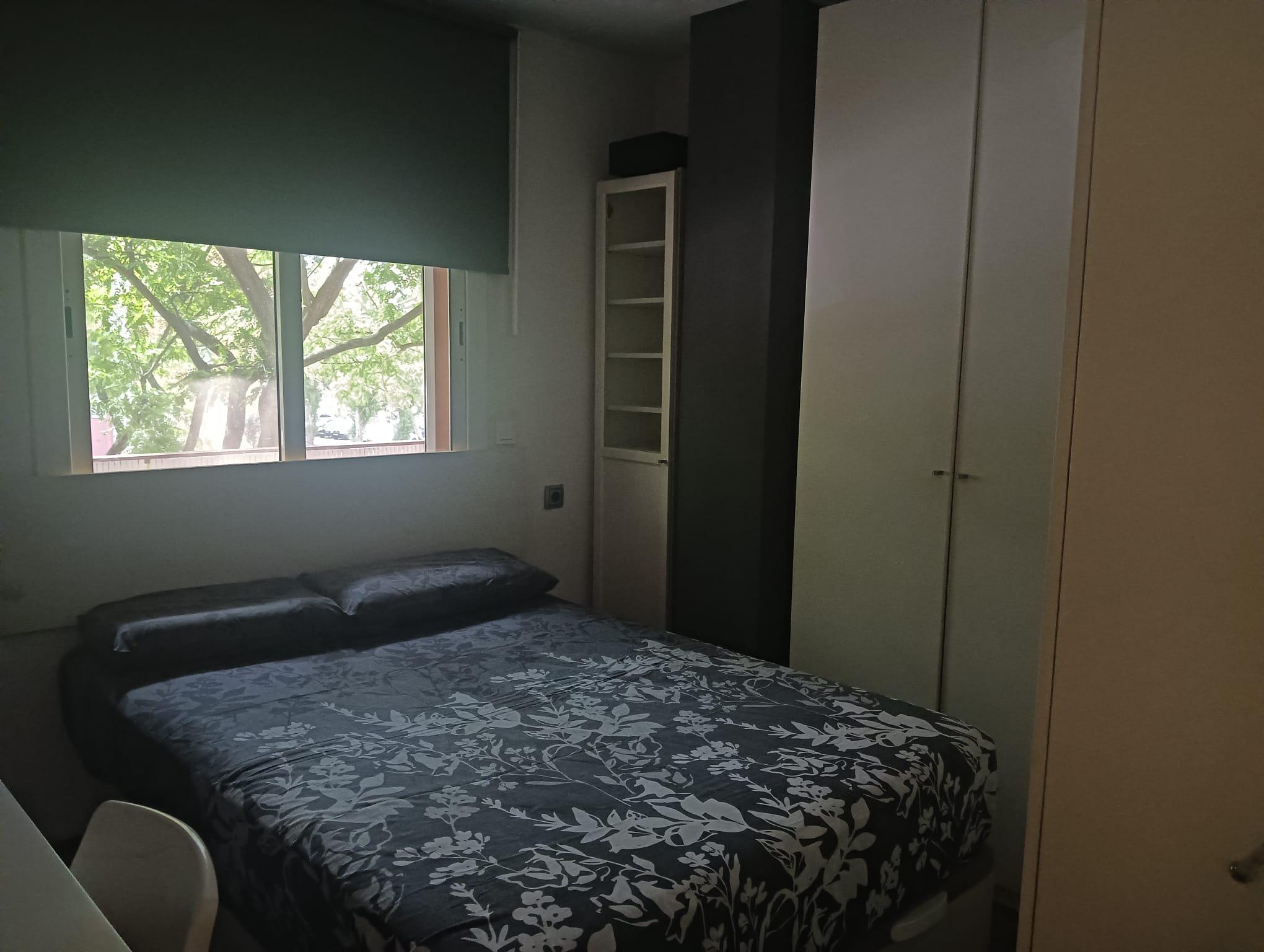 Imagen 3 Piso en venta en Barcelona / Avenida Rio de Janeiro junto carrer Tisso