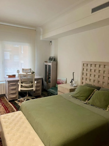 Imagen 3 Piso en venta en Barcelona / Esquina con Via Augusta