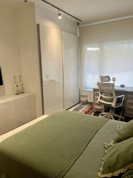 Imagen 14 Piso en venta en Barcelona / Esquina con Via Augusta