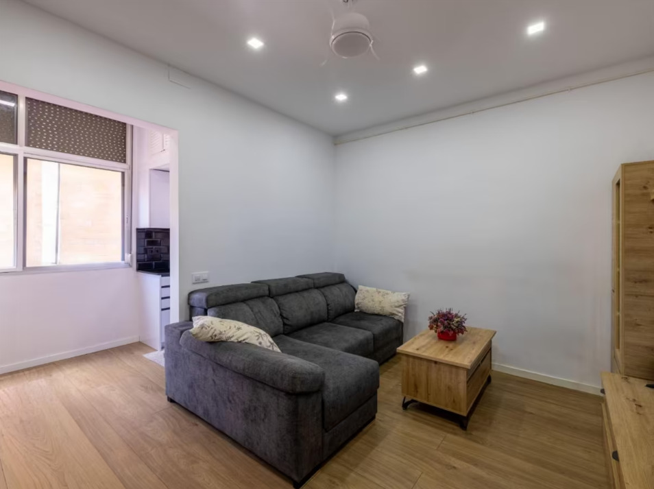 Imagen 4 Piso en venta en Barcelona / Muy próximo al Hospital Clínico de Barcelona