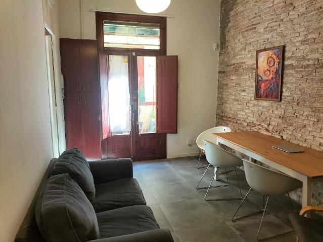 Imagen 2 Inmueble 297413 - Piso en venta en Barcelona / Junto Nou de la Rambla