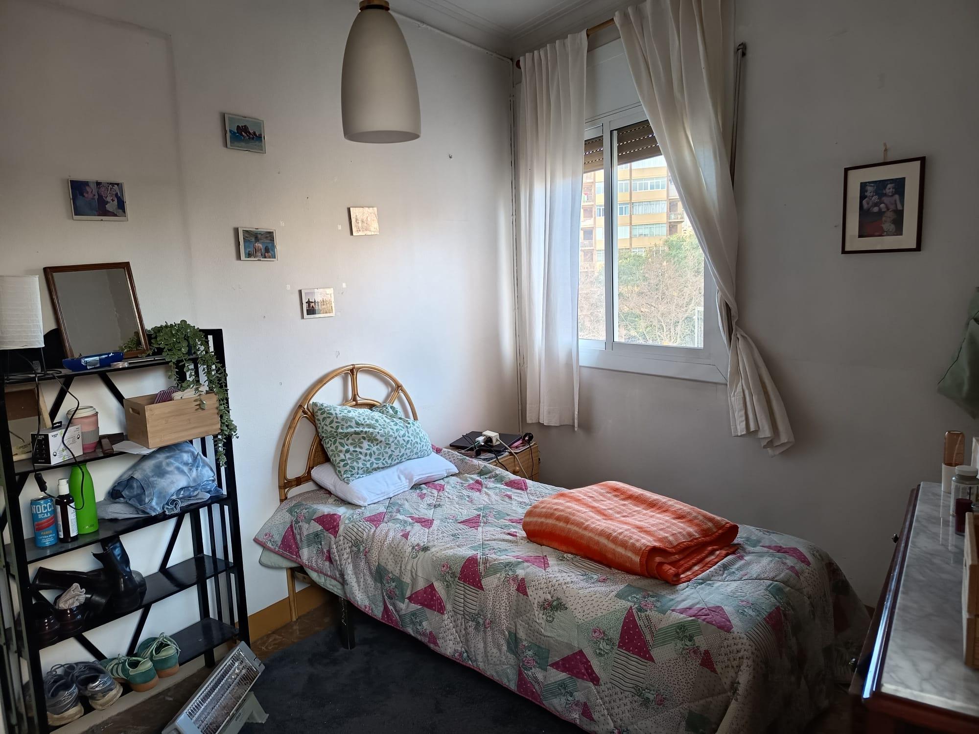 Imagen 2 Piso en venta en Barcelona / Sant Pau - Paral.lel