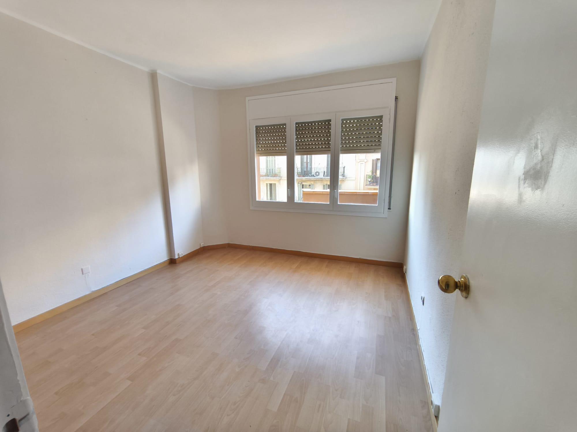 Imagen 11 Piso en venta en Barcelona / Dos de Maig - Enamorats