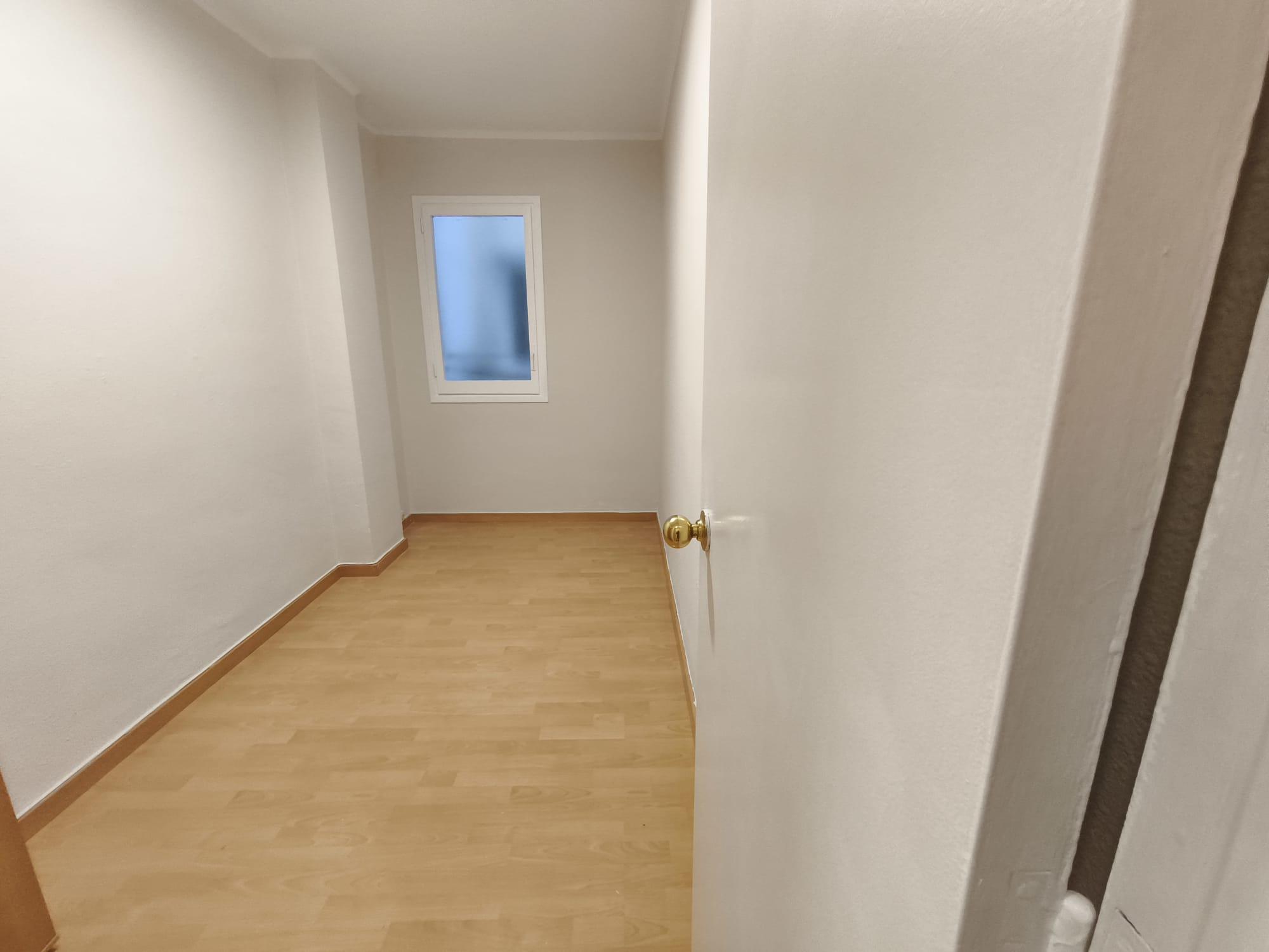 Imagen 10 Piso en venta en Barcelona / Dos de Maig - Enamorats