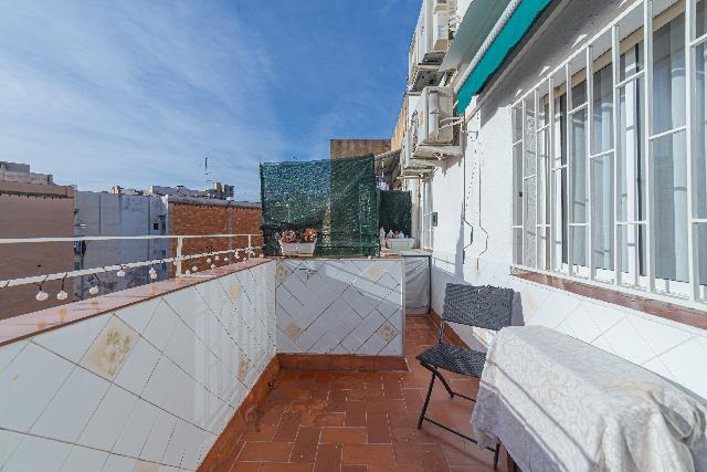 Imagen 2 Inmueble 299806 - Ático en venta en Barcelona / Alloza - Plaça Virrei Amat