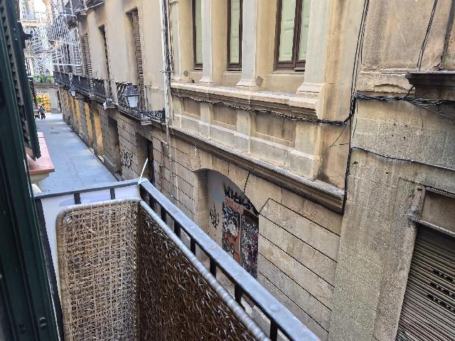 Imagen 2 Inmueble 300757 - Piso en venta en Barcelona / Plaza Cataluña - Estruc