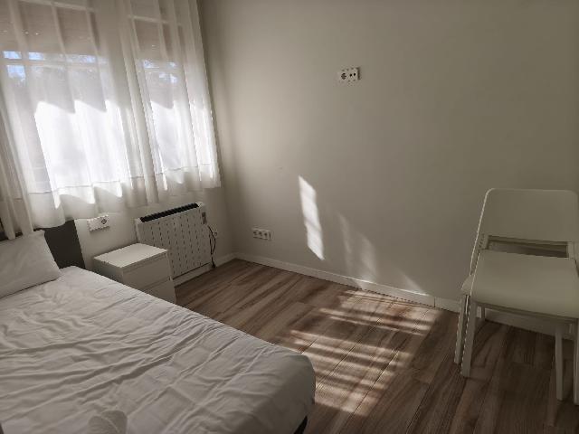 Imagen 9 Inmueble 300855 - Piso en venta en Barcelona / Felip ll - Garcilaso