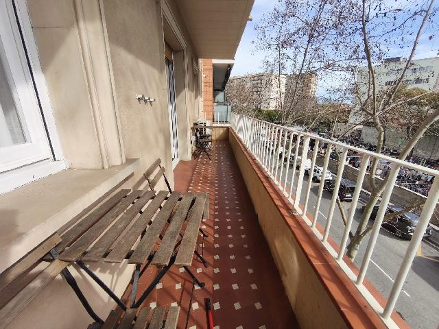 Imagen 3 Inmueble 300856 - Piso en venta en Barcelona / Felip ll - Garcilaso
