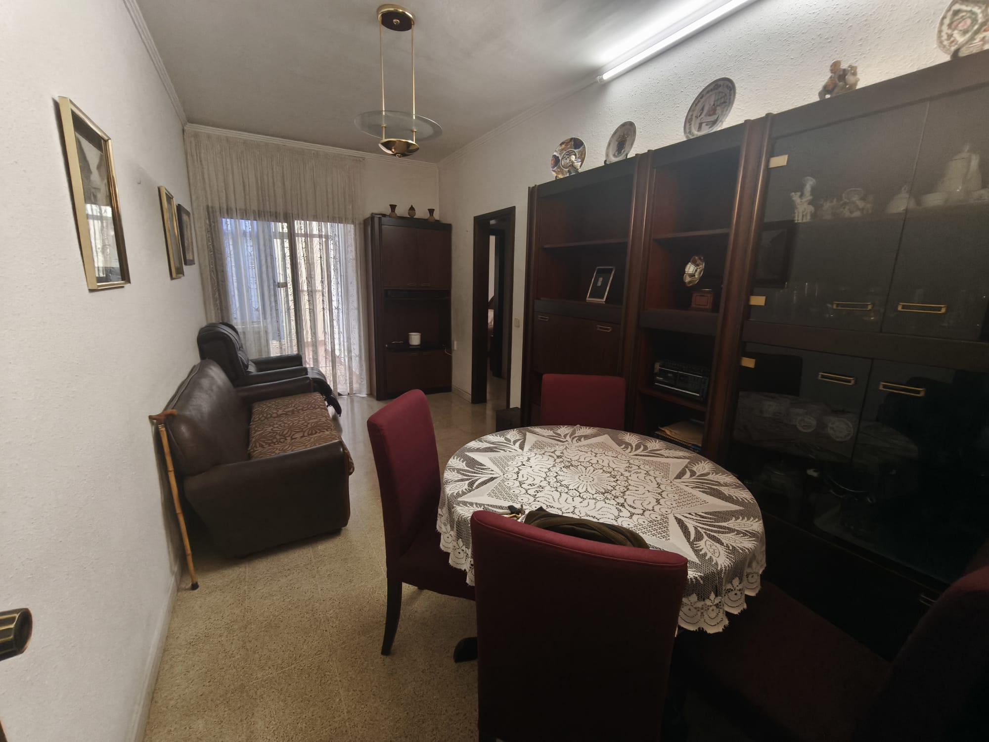 Imagen 1 Planta Baja en venta en Barcelona / Fontova - Degà Bahí