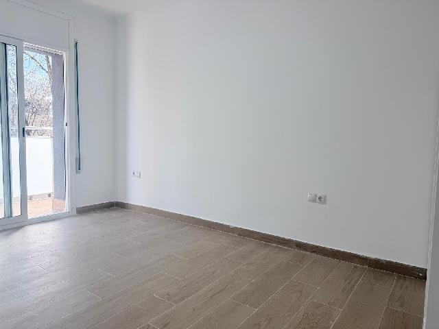 Imagen 10 Inmueble 297365 - Piso en venta en Terrassa / A lado de la oficina del Soc