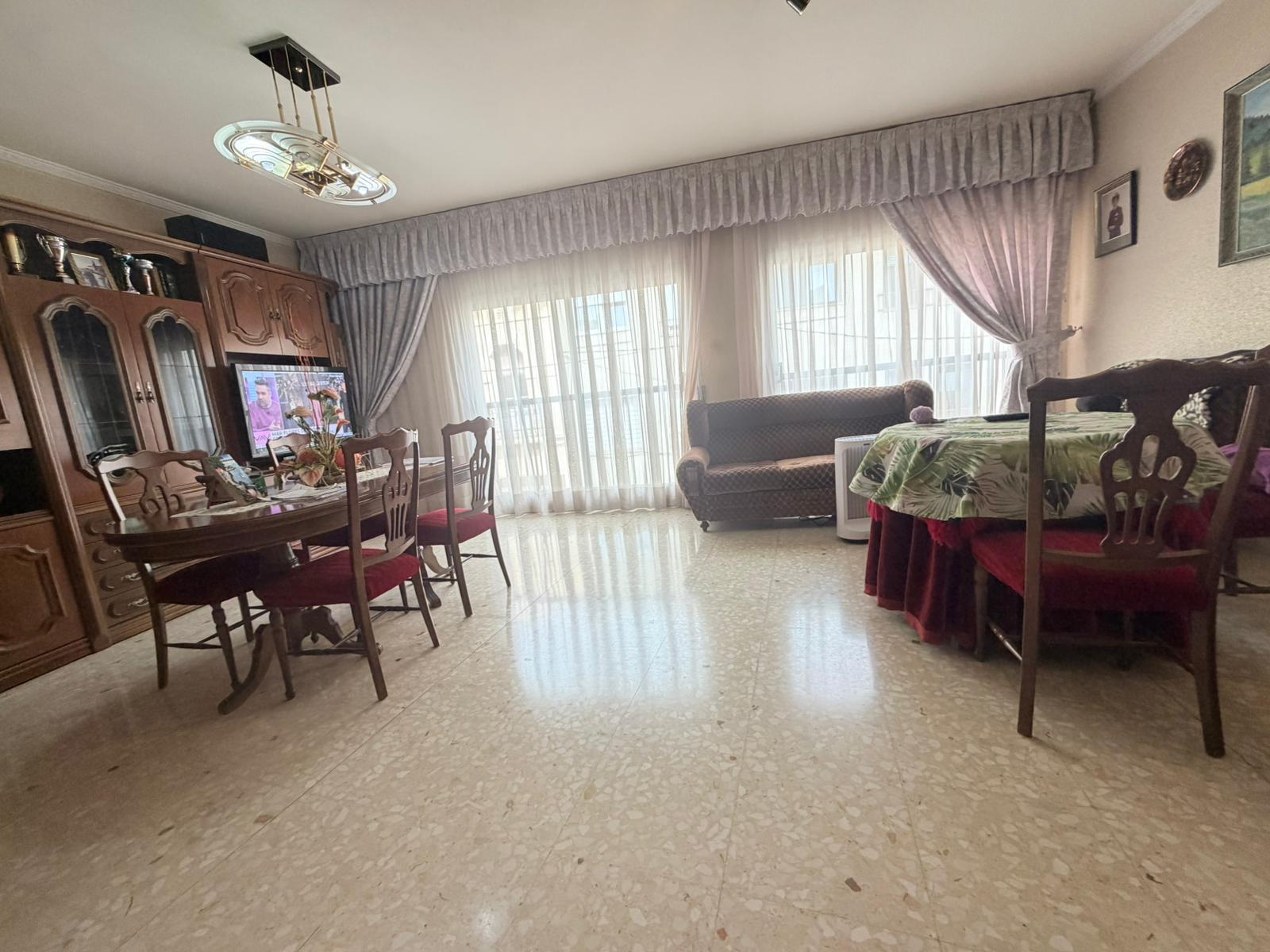 Imagen 1 Casa en venta en Sabadell / A 1 minuto del Corte Ingles y el Parc de Catalunya