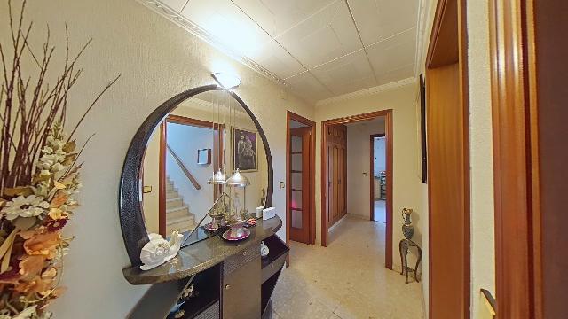 Imagen 3 Inmueble 300732 - Casa en venta en Sabadell / A 1 minuto del Corte Ingles y el Parc de Catalunya