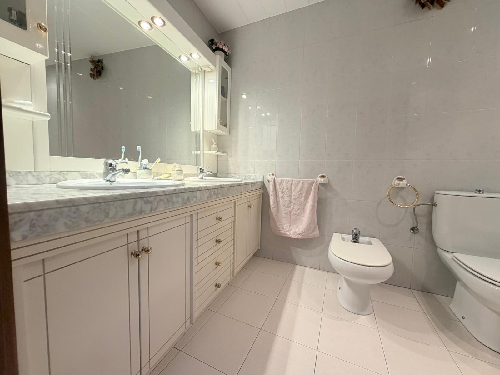 Imagen 23 Casa en venta en Sabadell / A 1 minuto del Corte Ingles y el Parc de Catalunya