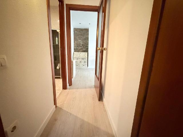 Imagen 6 Inmueble 301106 - Piso en venta en Terrassa / A 15 minutos Estación Renfe Est y C.A.P. Est