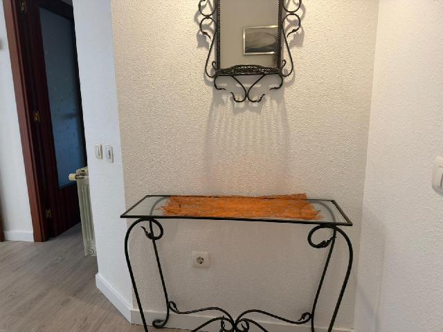 Imagen 2 Inmueble 301106 - Piso en venta en Terrassa / A 15 minutos Estación Renfe Est y C.A.P. Est