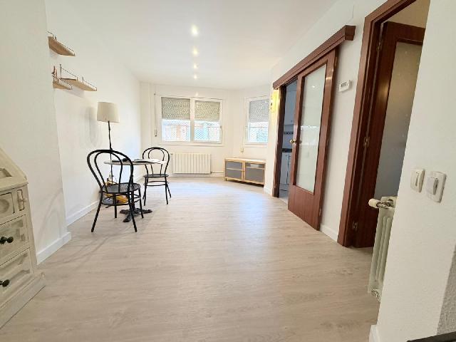 Imagen 8 Inmueble 301106 - Piso en venta en Terrassa / A 15 minutos Estación Renfe Est y C.A.P. Est