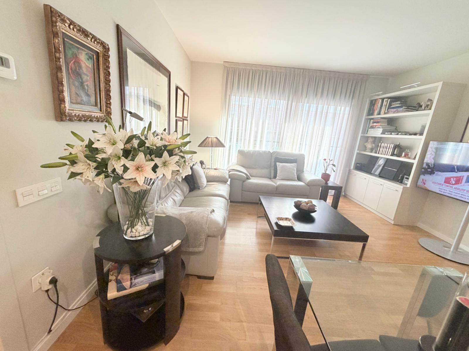 Imagen 1 Piso en venta en Terrassa / Junto a la Rambla d´ Ègara