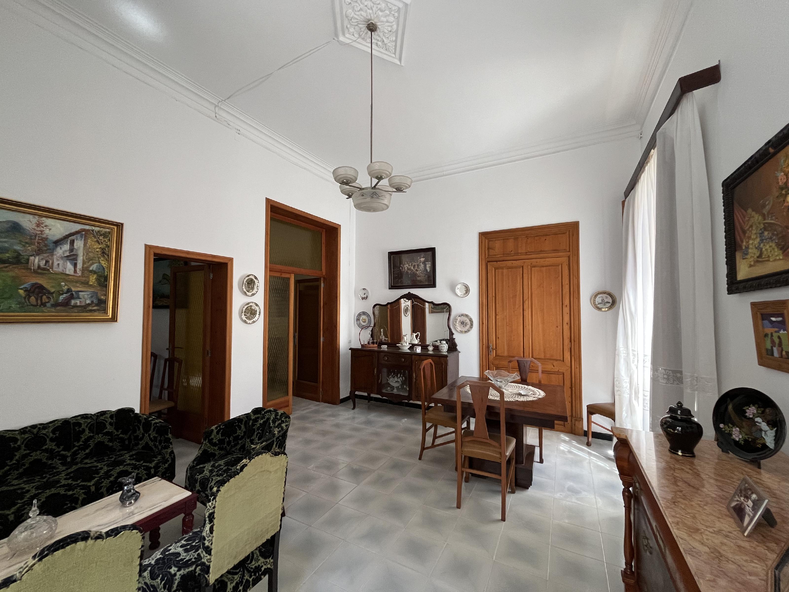 Imagen 1 Casa en venta en Santa Margalida / Encantadora Casa Pueblo en el corazón de St Margalida 