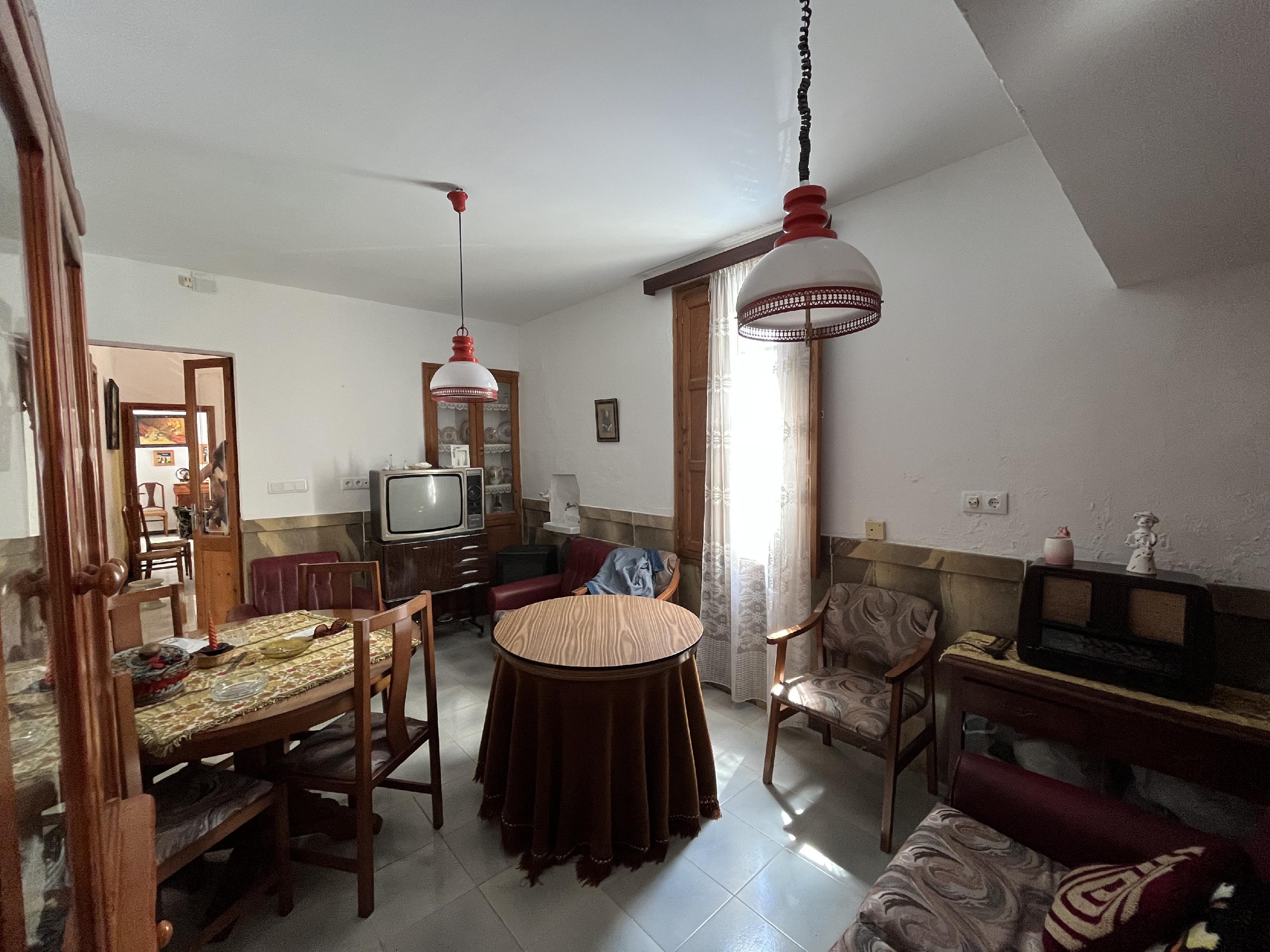 Imagen 8 Casa en venta en Santa Margalida / Encantadora Casa Pueblo en el corazón de St Margalida 