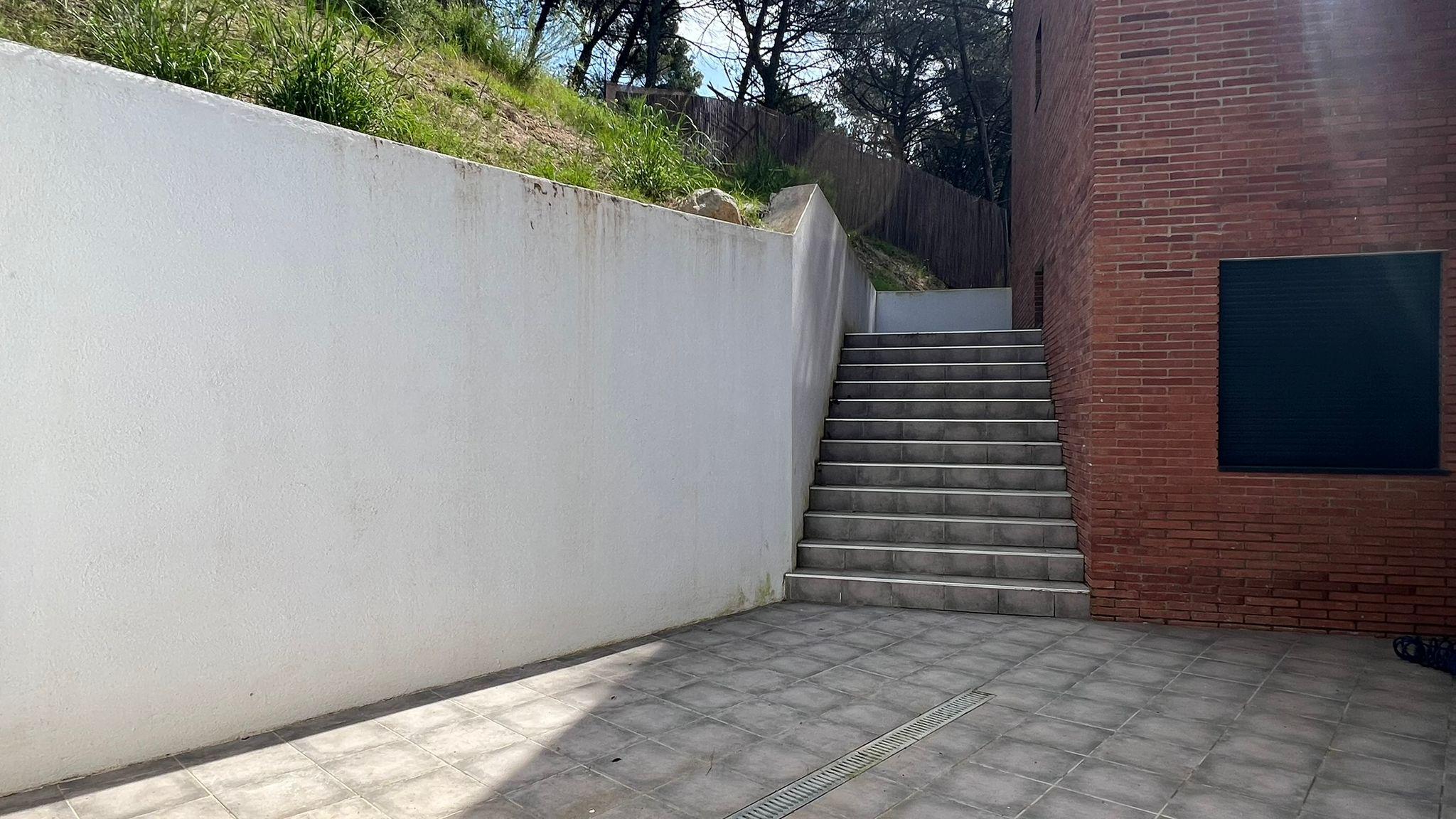 Imagen 12 Casa Aislada en venta en Vallromanes / Cerca de todos los servicios, a 20 minutos de Barcelona 