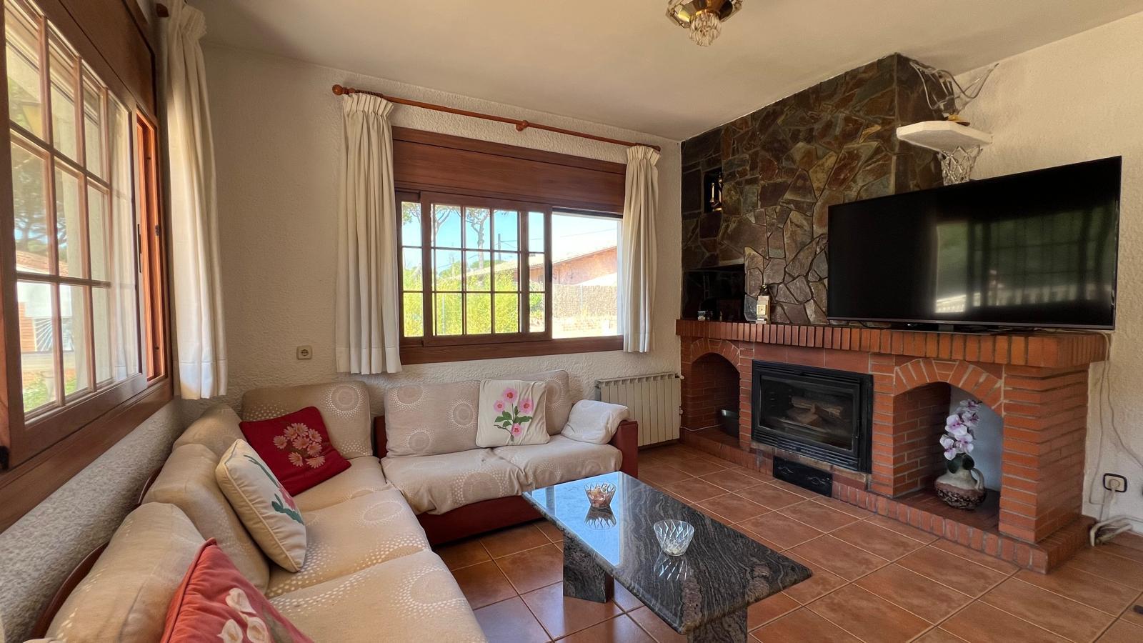 Imagen 3 Casa Aislada en venta en Vilanova Del Vallès / Excelente casa en la entrada de la urbanización 