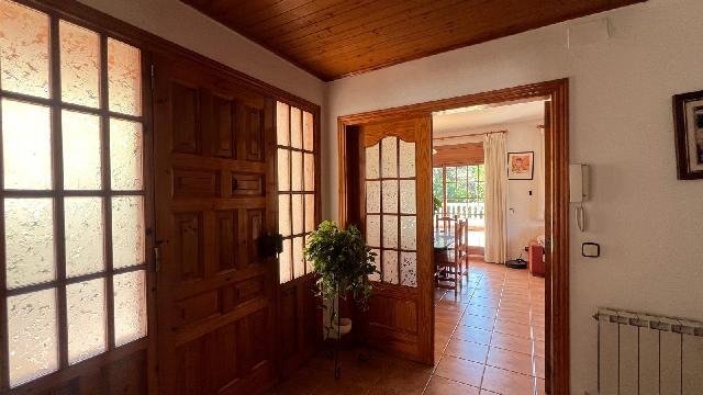 Imagen 2 Inmueble 295533 - Casa Aislada en venta en Vilanova Del Vallès / Excelente casa en la entrada de la urbanización 