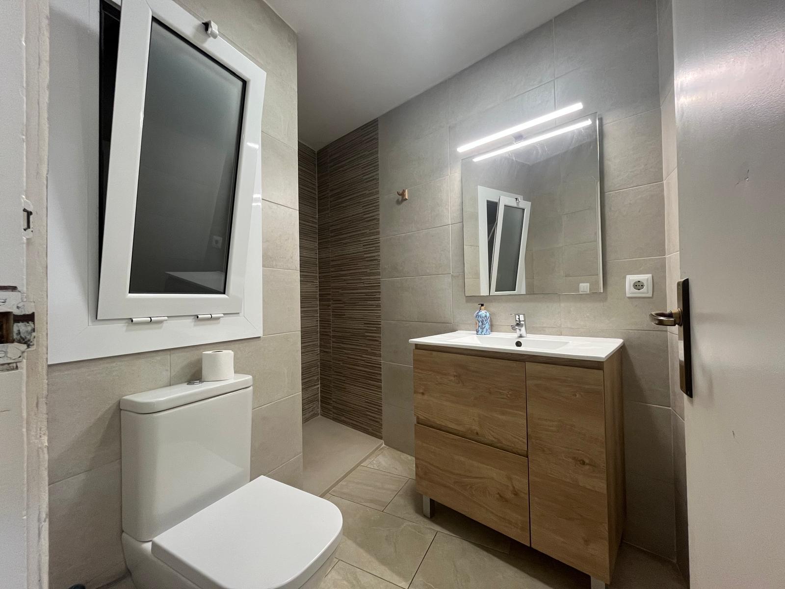 Imagen 19 Apto. Playa en venta en Mataró / Gran Piso de 160m2 en primera linia de mar en Havana