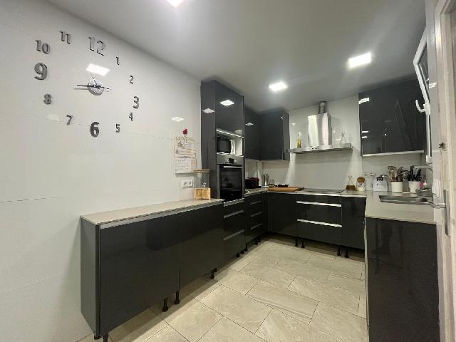 Imagen 10 Inmueble 296227 - Apto. Playa en venta en Mataró / Gran Piso de 160m2 en primera linia de mar en Havana