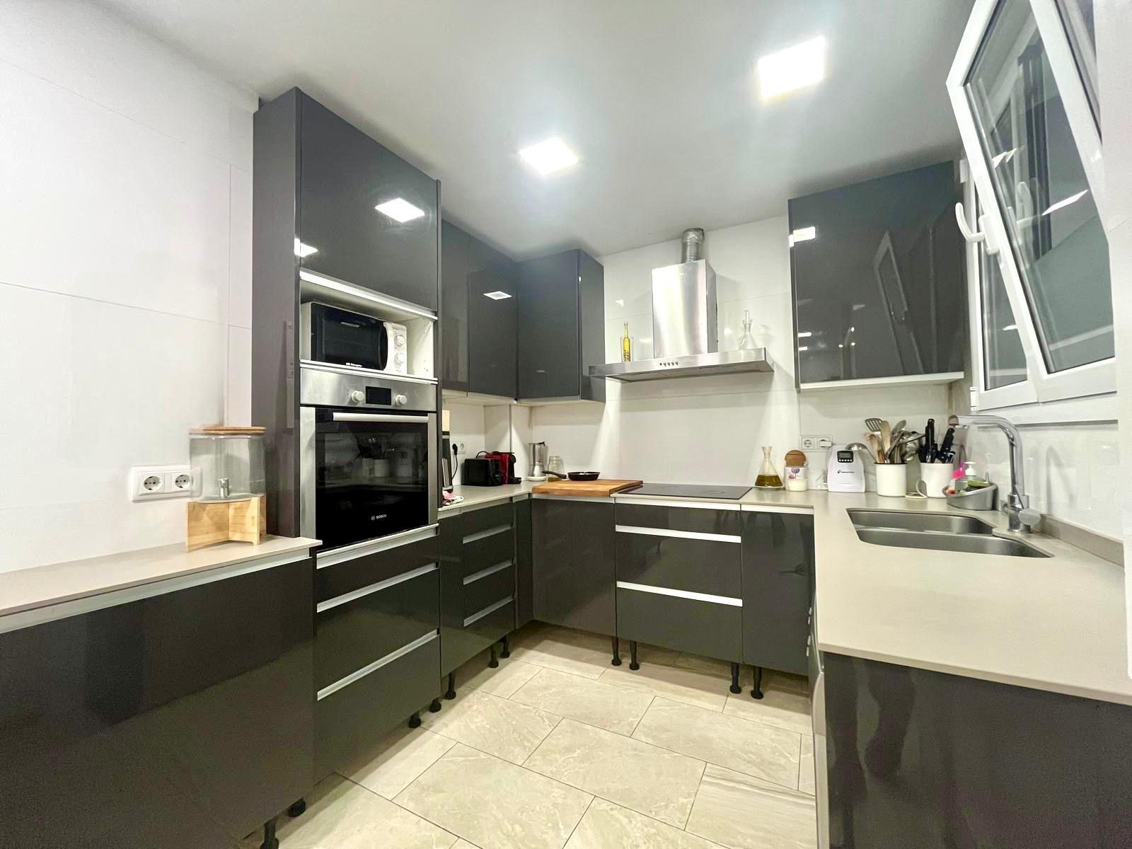 Imagen 2 Apto. Playa en venta en Mataró / Gran Piso de 160m2 en primera linia de mar en Havana