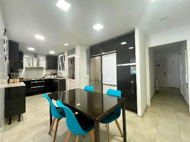 Imagen 11 Inmueble 296227 - Apto. Playa en venta en Mataró / Gran Piso de 160m2 en primera linia de mar en Havana