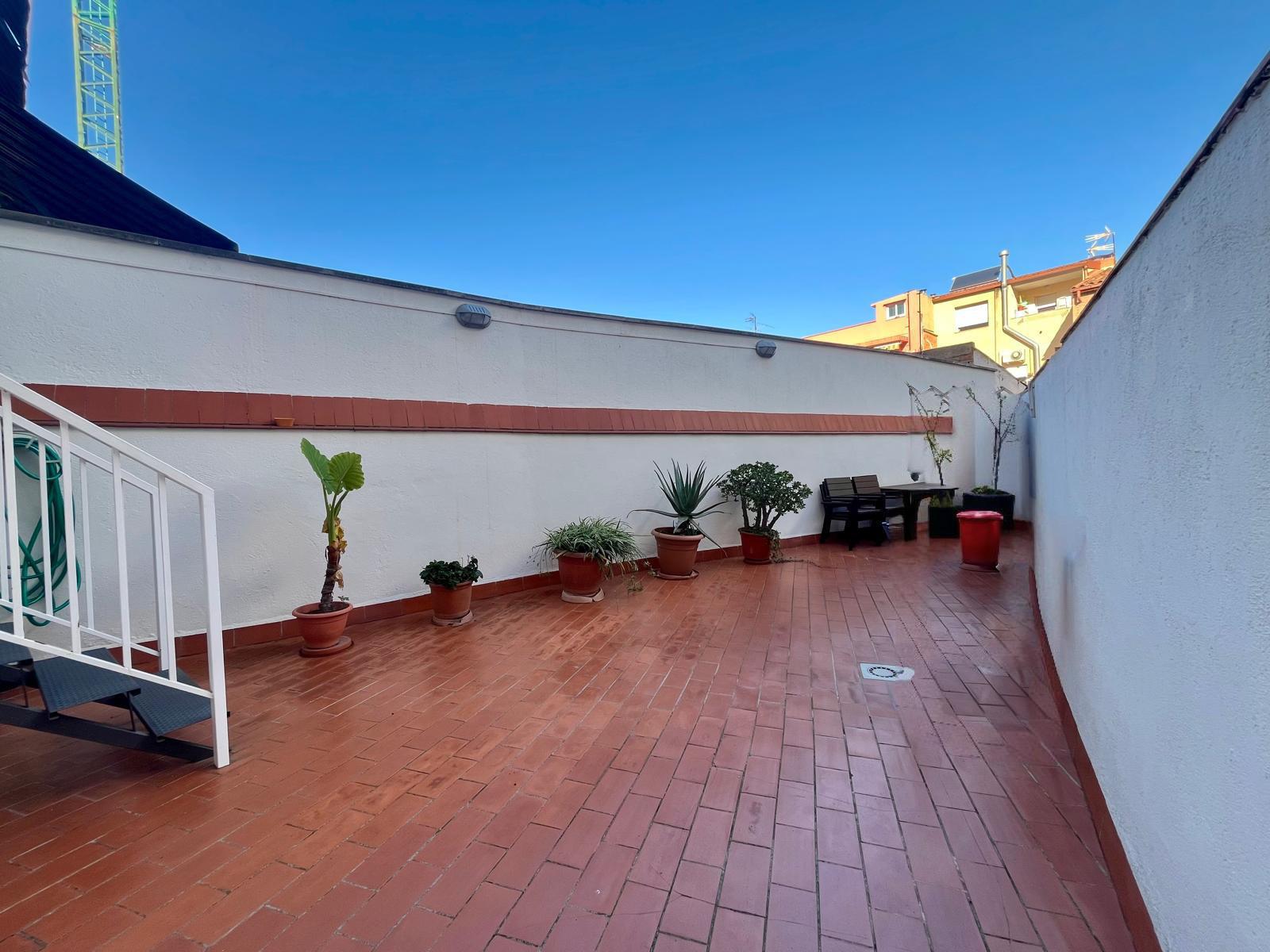 Imagen 25 Apartamento en venta en Badalona / Gran Piso de 132m2 con terraza en la mejor zona Bufala