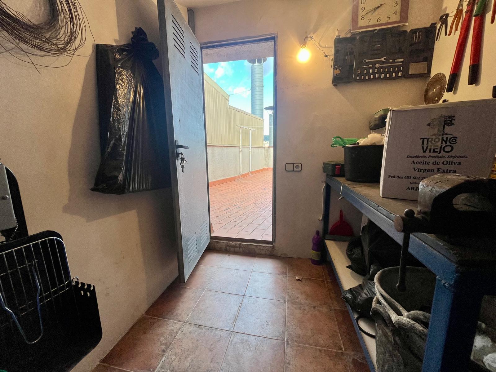 Imagen 31 Apartamento en venta en Badalona / Gran Piso de 132m2 con terraza en la mejor zona Bufala