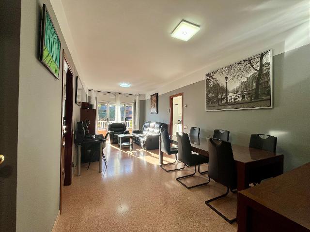 Imagen 8 Inmueble 298250 - Apartamento en venta en Badalona / Gran Piso de 132m2 con terraza en la mejor zona Bufala