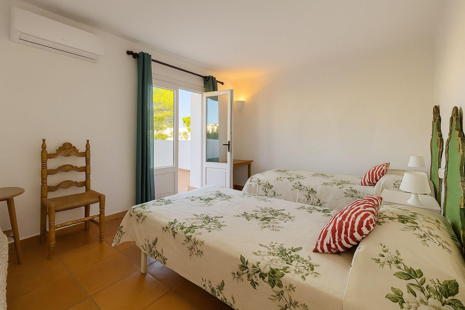 Imagen 16 Casa Aislada en venta en Santanyí / Cala d´Or en primera linea de mar 