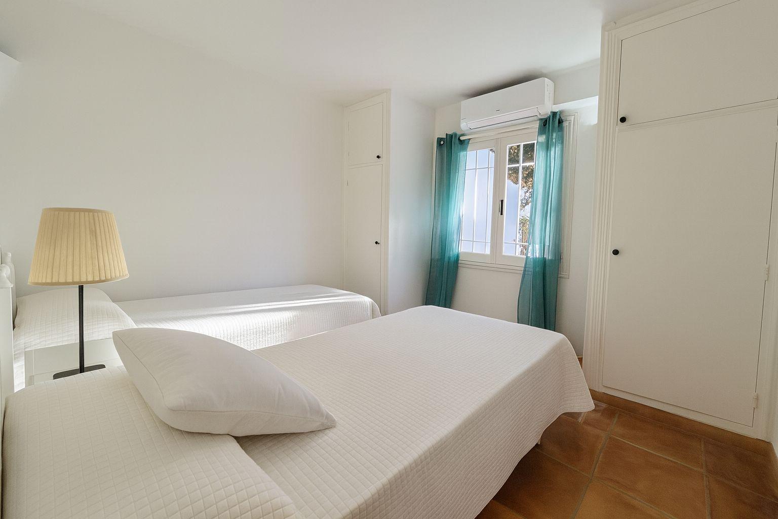 Imagen 15 Casa Aislada en venta en Santanyí / Cala d´Or en primera linea de mar 