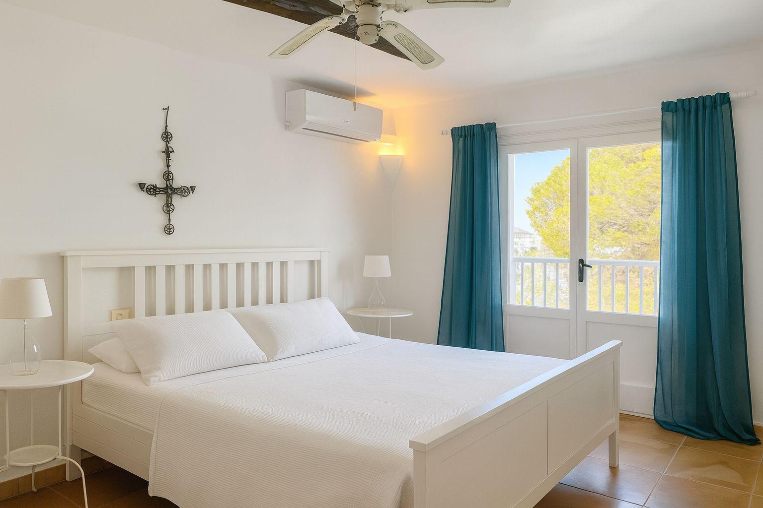 Imagen 14 Casa Aislada en venta en Santanyí / Cala d´Or en primera linea de mar 