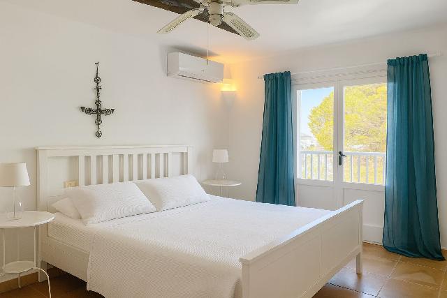 Imagen 14 Inmueble 299224 - Casa Aislada en venta en Santanyí / Cala d´Or en primera linea de mar 