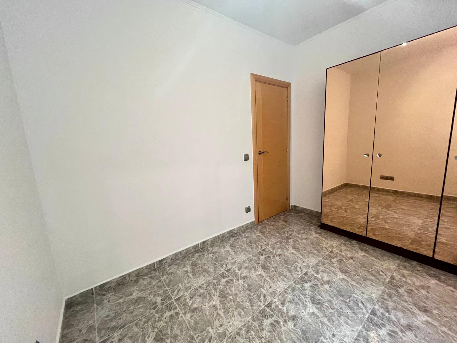 Imagen 21 Apartamento en venta en Badalona / Gran Piso de 102m2 4 habitaciones en zona Canyado