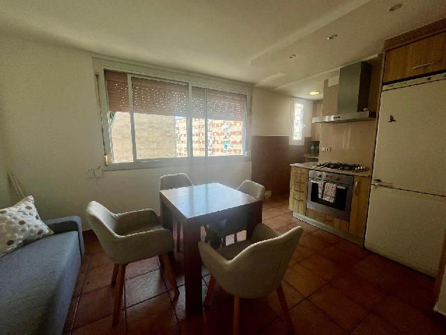 Imagen 1 Inmueble 301865 - Apartamento en venta en Badalona / Piso en el barrio de la salud de 58m2 para inversores