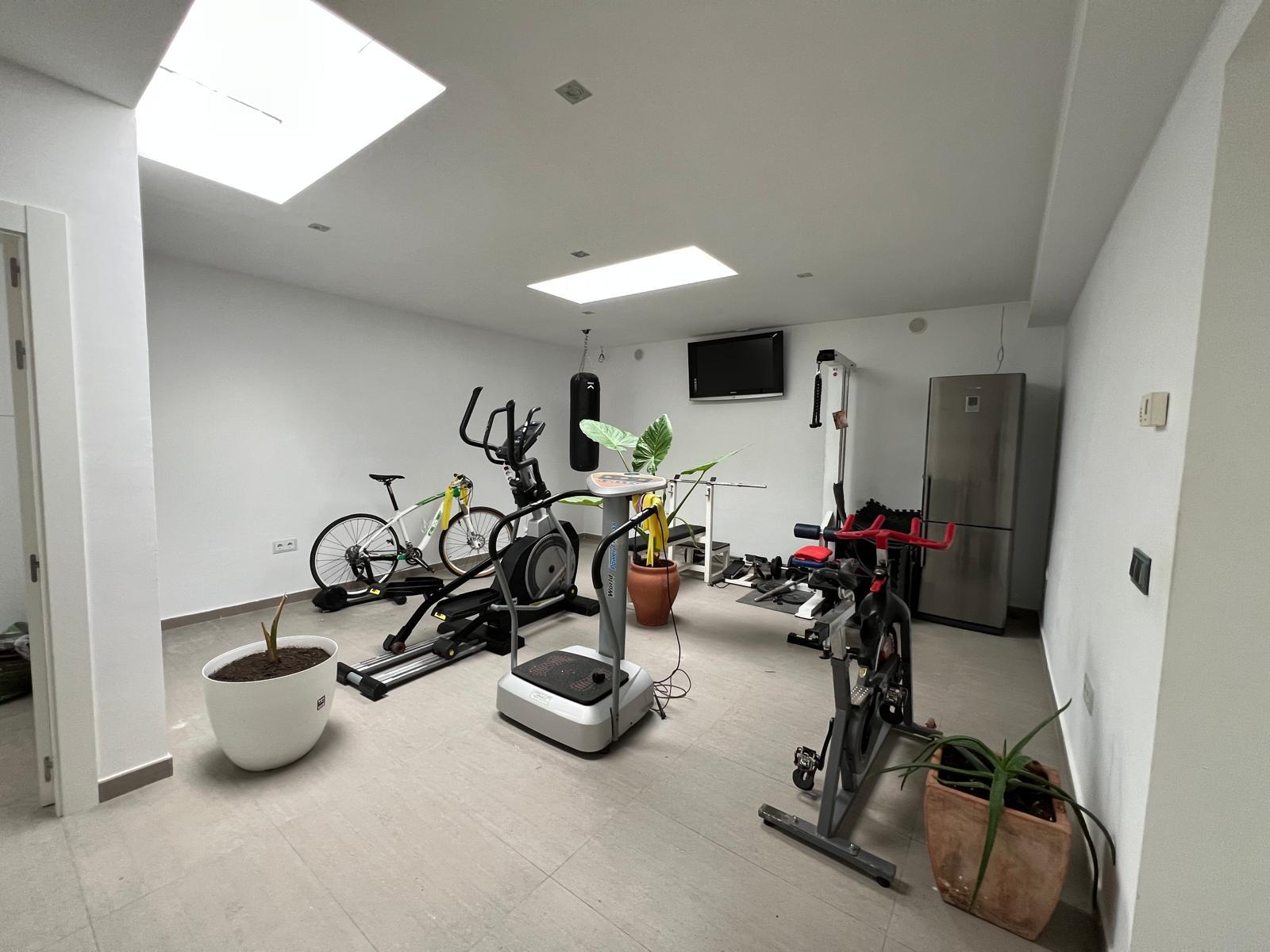 Imagen 9 Casa Aislada en venta en Albacete / Carretera de Jaen. Urbanizaciones