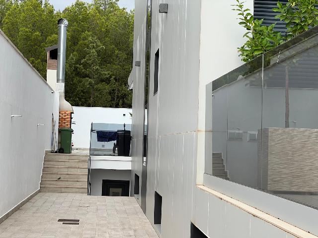 Imagen 5 Inmueble 296192 - Casa Aislada en venta en Albacete / Carretera de Jaen. Urbanizaciones