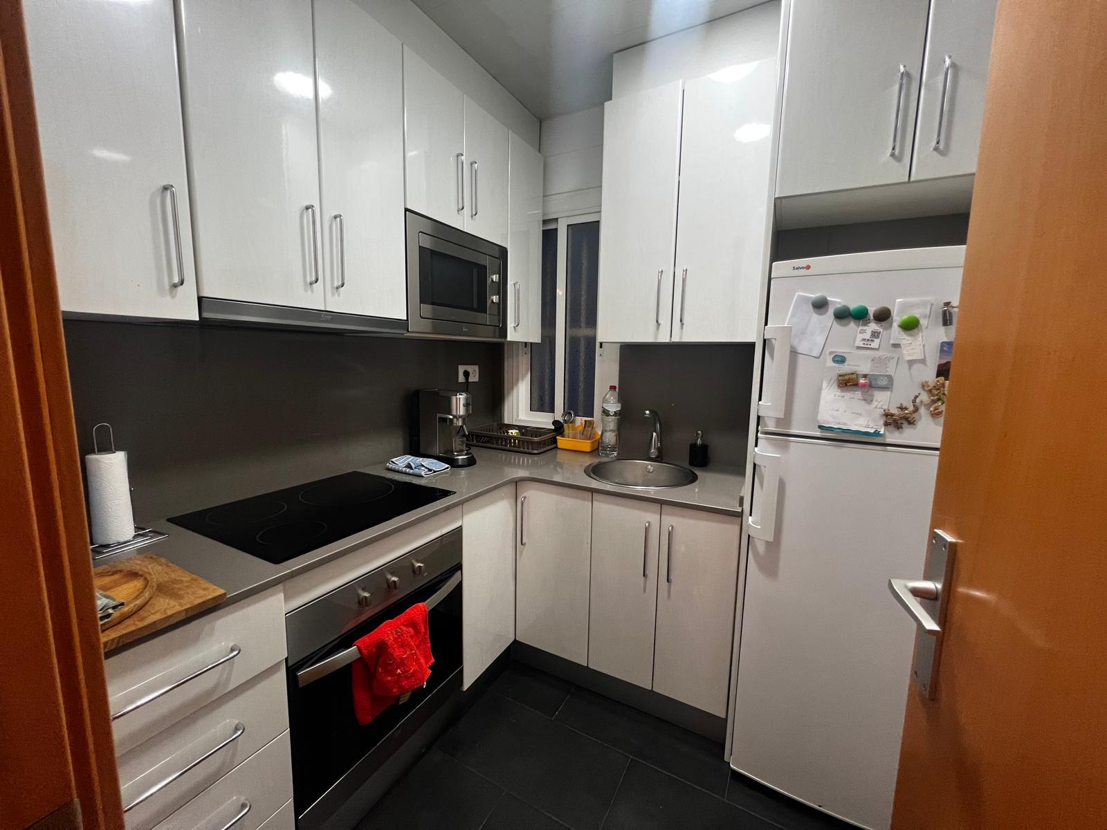 Imagen 7 Apartamento en venta en Hospitalet De Llobregat L´ / Esta cerca del Metro de Santa Eulalia