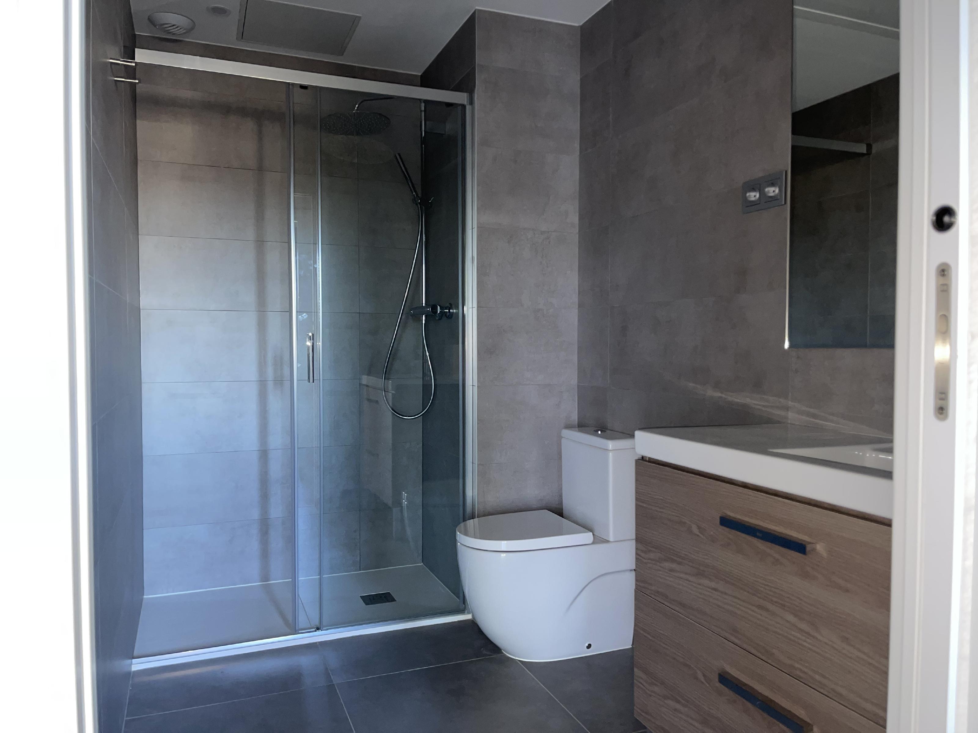 Imagen 6 Apartamento en venta en Hospitalet De Llobregat L´ / Bloques de obra nueva 