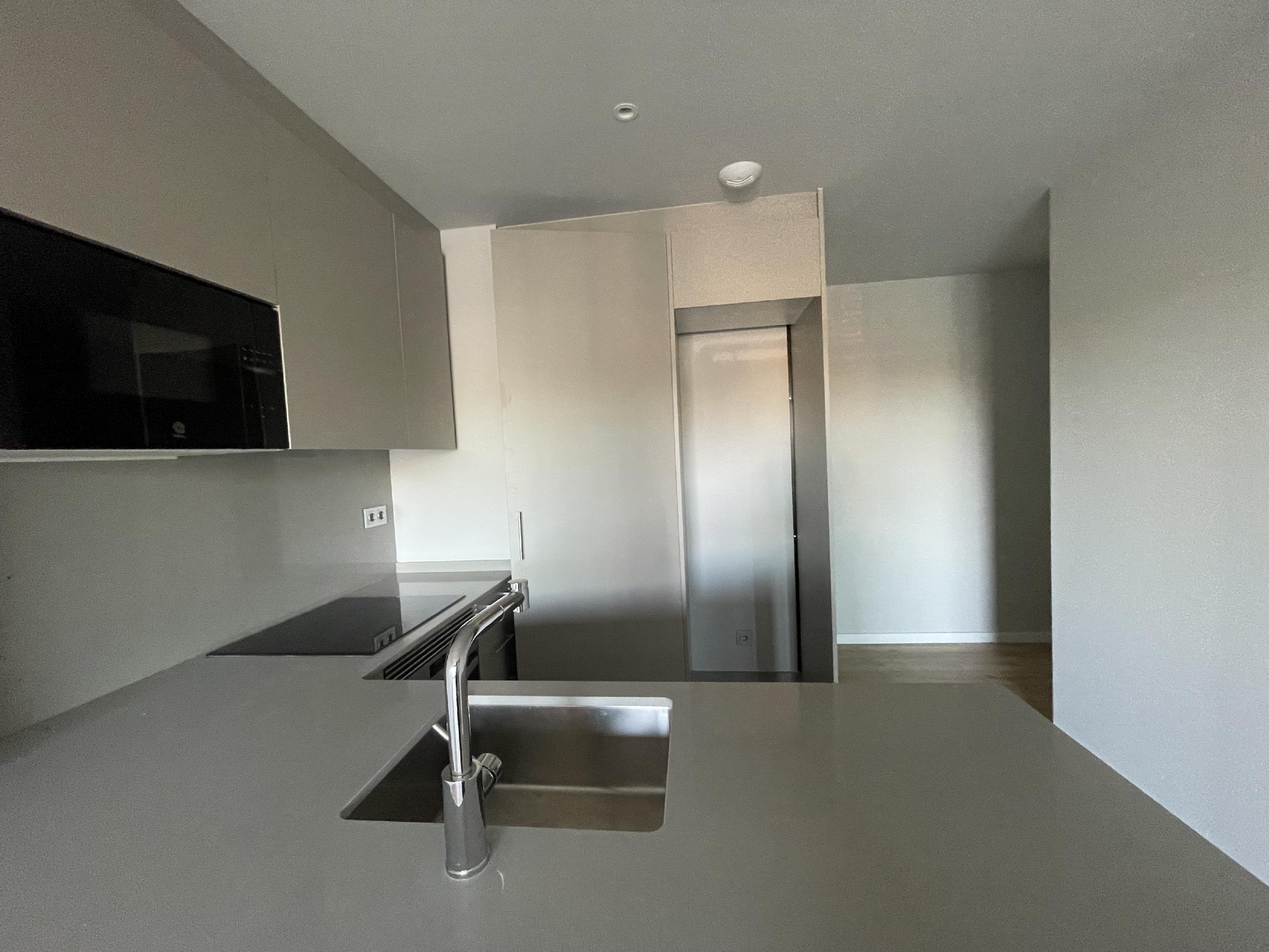 Imagen 10 Apartamento en venta en Hospitalet De Llobregat L´ / Bloques de obra nueva 