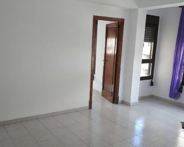 Imagen 2 Inmueble 295577 - Piso en venta en Palma / Junto  Avenidas y  al Parque de Ses Estacions