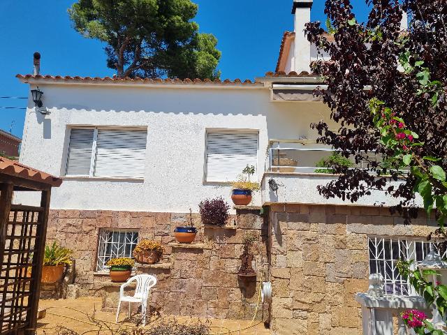 Imagen 3 Inmueble 295233 - Casa Aislada en venta en Castelldefels / Zona de Montemar cerca de Bellamar