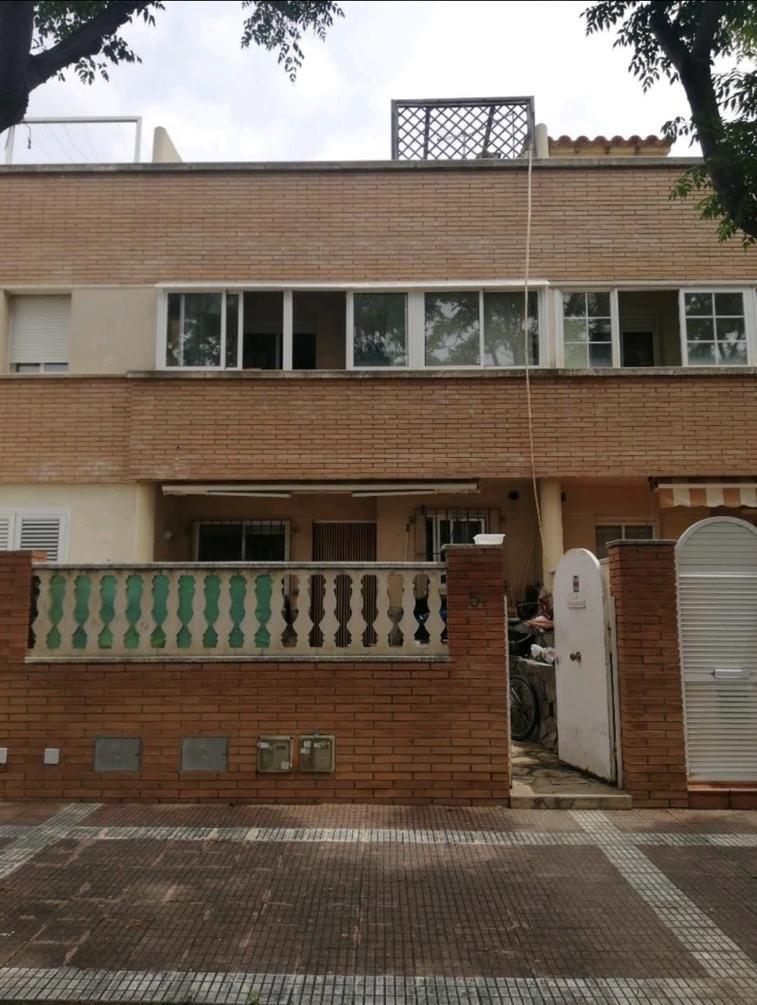 Imagen 2 Casa Adosada en venta en Cambrils / A pocos minutos de la playa